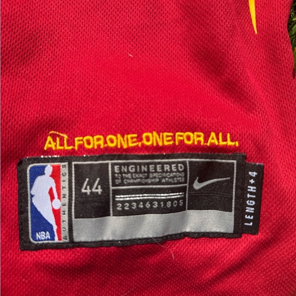 Nike Cleveland Jersey Red and Yellow - Picture 4 of 6
